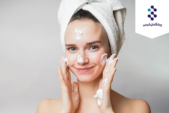 فواید سالیسیلیک اسید برای پوست میتوان به لایه برداری و روشن شدن پوست اشاره کرد.